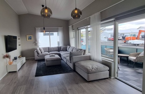 Mosfellsbaer Apartment | Asta's place - luxury accomodation with a spectacular view in Reykjavik's suburb