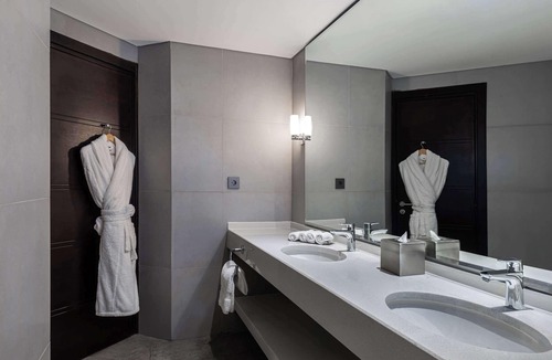 Aqaba Hotel | DoubleTree by Hilton Hotel Aqaba