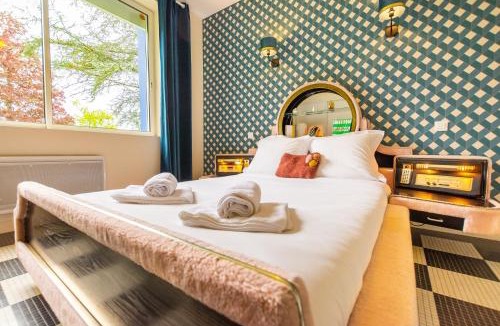 Cre-sur-Loir House | GITE Du MISFON "VINTAGE 70'