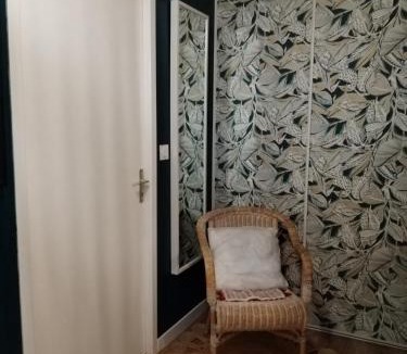 Saint-Germain-Laval Apartment | Le3cent85