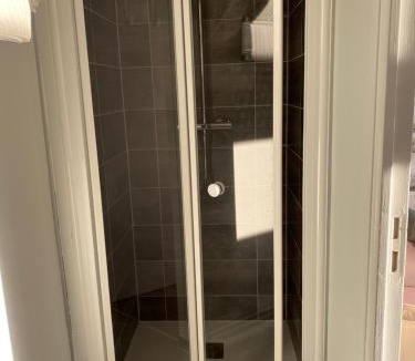 Aydat Hotel | MARIUS