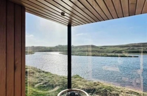 Hella House | Nest Retreat Iceland - Glacier