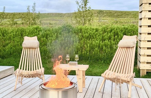 Hella House | Nest Retreat Iceland - Glacier