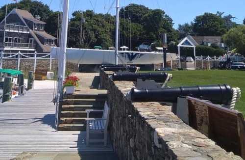 Mashpee Hotel | Santuit Inn