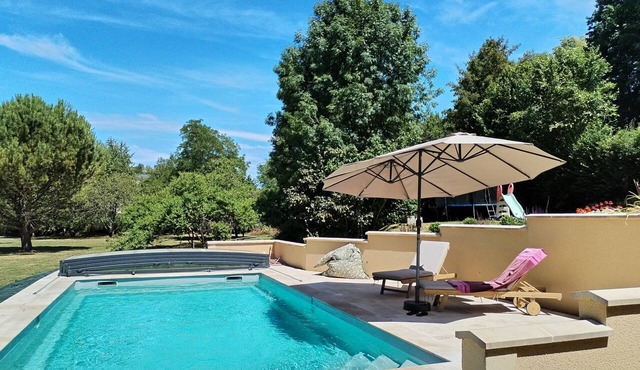 8-sleeper country house, 50 minutes from the 24 Hours of Le Mans race track