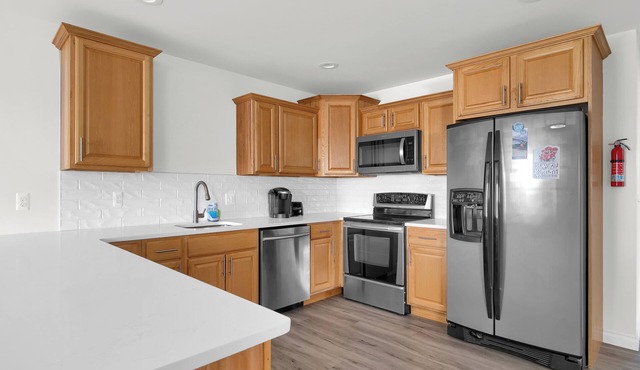 Algonac's Riverview Retreat