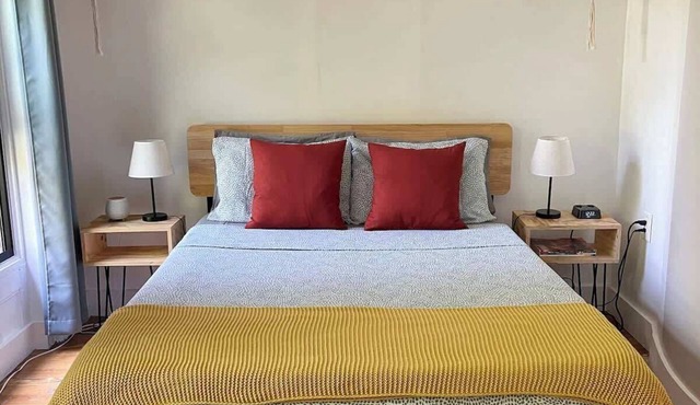 Brooklyn charming studio apartment!