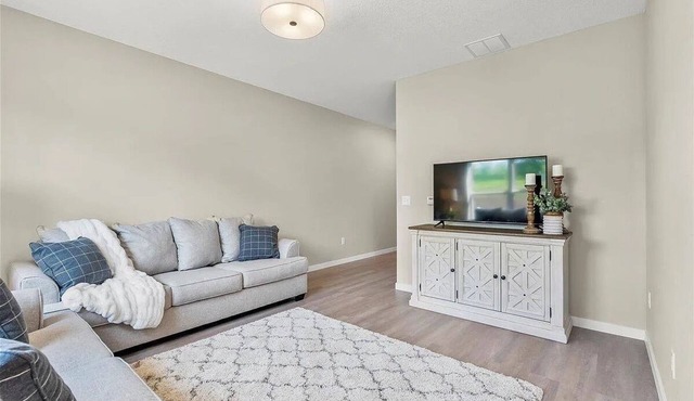Central Cedar Falls Townhome - Family Friendly!