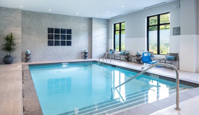 Double Room at Fairfield Waltham | EV Charger, Pool & Fitness Center| 2 Units