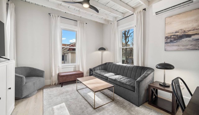 Luxury 3brm/1bath Duplex in JP