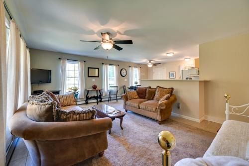 Quiet Killingworth Rental w/Deck & Grill!