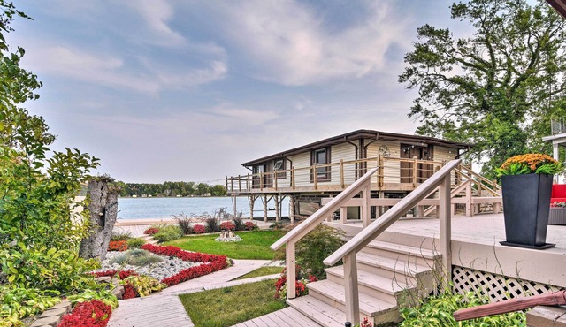Riverfront Algonac Home w/ Shared Backyard!