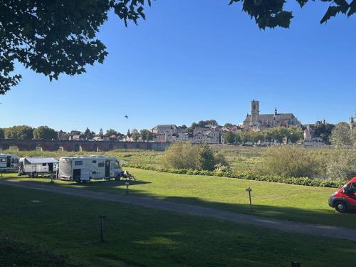 Camping De Nevers 