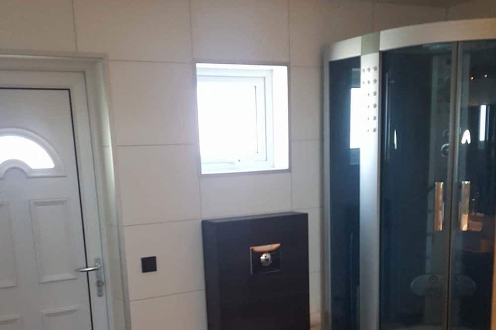 Photo of Bathroom in Hella